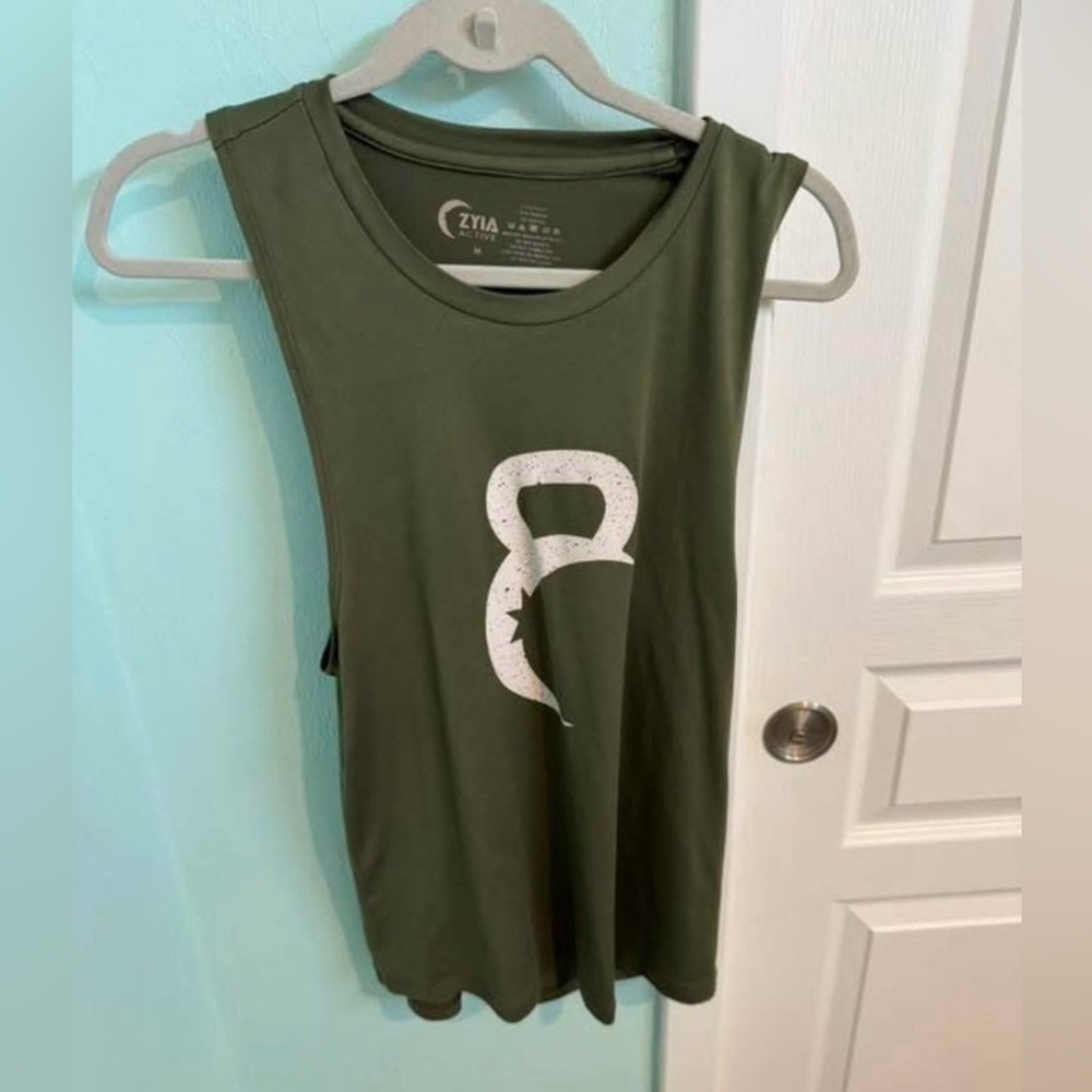Zyia Active Kettle Moon Olive Green Tank Top - Size Medium